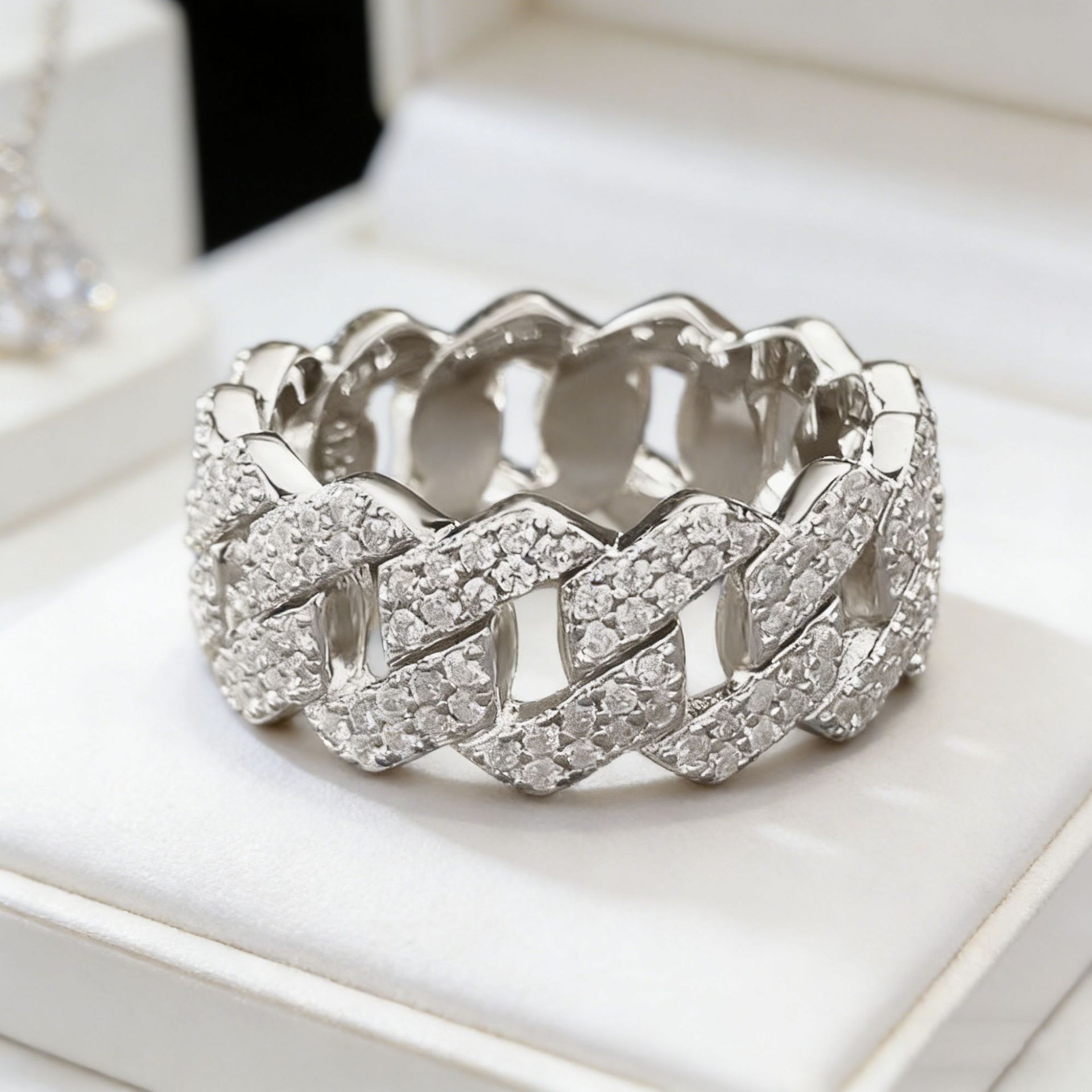 MakerVid™ S925 Sterling Silver Cuban Link Eternity Ring | CZ Wedding Band