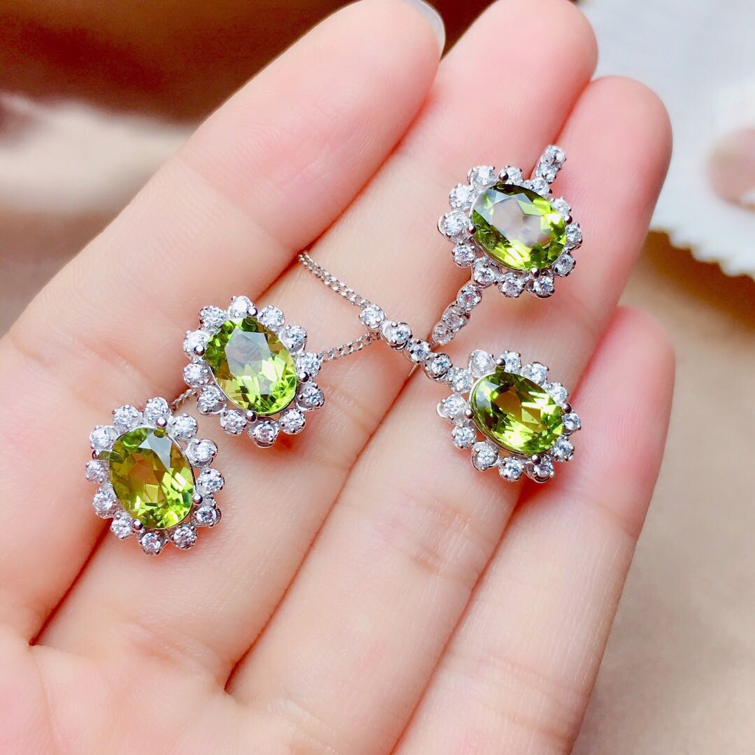 MakerVid™ Elegant 925 Silver Olivine Crystal Wedding Jewelry Set